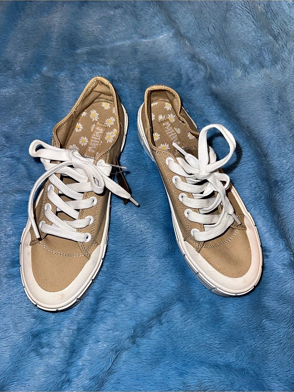 Rocket Dog Floral Canvas Sneakers Brown & White US 9 Like New